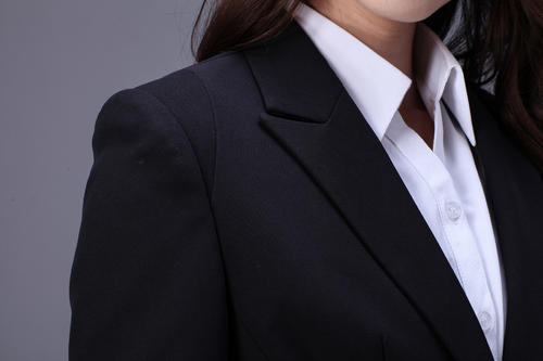 企業在選擇工作服的時候應該如何挑選                                                                                         